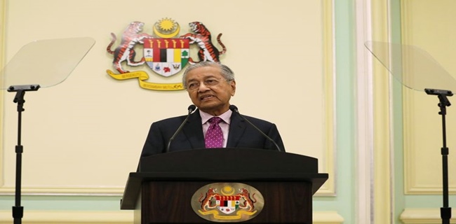 Parlemen Terima Mosi Tidak Percaya Mahathir untuk PM Muhyiddin