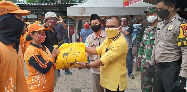 Prihatin Nasib Masyarakat Terdampak Covid-19, Golkar DKI Jakarta Kembali Salurkan Paket Bantuan