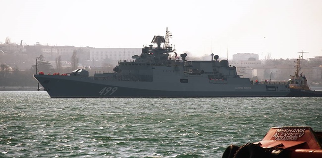 Kapal Tempur Rusia Frigat Laksamana Essen Tinggalkan Pangkalan Sevastopol Untuk Latihan