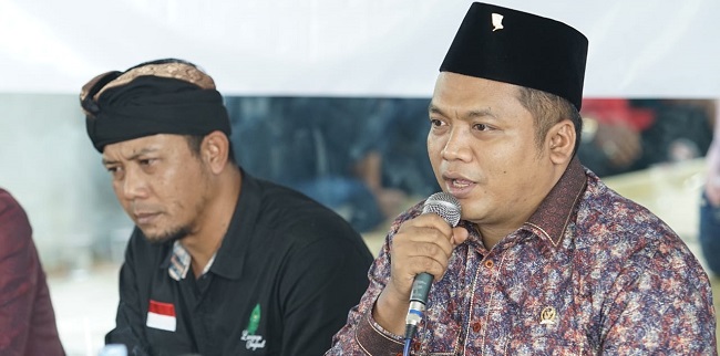Soal Tenaga Kerja Asing, Gus Nabil: Pemerintah Harus Prioritas Pekerja Indonesia