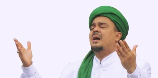 Di Mekkah, Habib Rizieq Bermunajat Pandemik Corona Hilang Agar Masjid Kembali Makmur