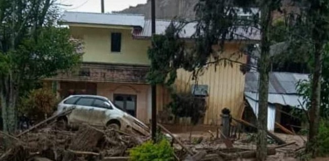 Banjir Bandang Landa Takengon, Ratusan Pengungsi Butuh Bantuan Selimut Dan Alat Tidur