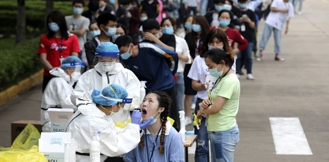 Warga Berbondong-bondong Ke Klinik, Tes Massal Covid-19 Di Wuhan Picu Kekhawatiran Baru