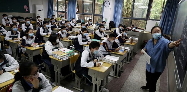 Sekolah Di Wuhan Sudah Dibuka, Para Siswa Bergembira