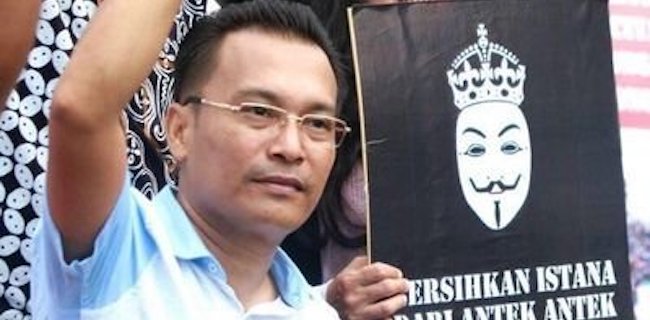 Iwan Sumule: BUMN Harusnya Suntik Dana Ke Negara, Bukan Jadi Vampir Penghisap Uang<i>!</i>
