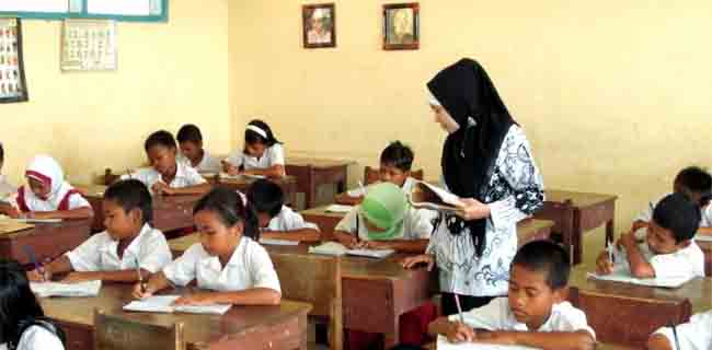 Hasan Basri: Satgas Covid-19 Harus Pastikan Sekolah Memulai Tahun Ajaran Baru Berada Di Zona Hijau