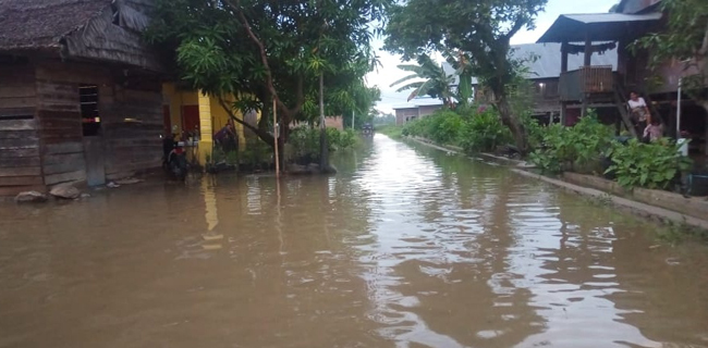 Jelang Lebaran, Banjir Landa Sulawesi Selatan, Sulawesi Barat, NTT, Dan Aceh