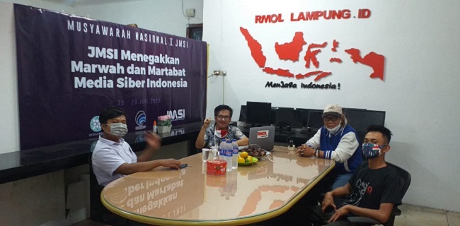 Paus Sastra Lampung Menangkan Lomba Baca Puisi Virtual JMSI