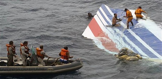 Tragedi Air France 447 Yang Jatuh Ke Laut 11 Tahun Lalu, Mengapa Pilot Tak Ada Di Tempat?