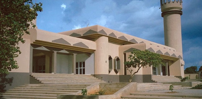 Masjid Di Nigeria Telah Memulai Kegiatan Ibadah Dan Dilengkapi Alat Kesehatan