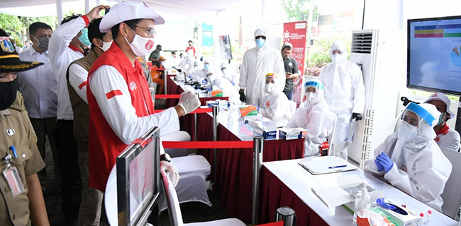 Sasar PPSU Dan Pekerja Lepas, Sandiaga Uno Gelar Rapid Test Di Jakarta Timur