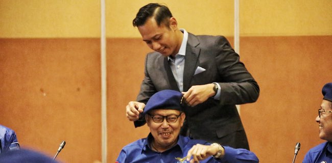 Husni â€œMoneâ€ Thamrin Meninggal, SBY: Kami Lanjutkan Mimpimu<i>!</i>