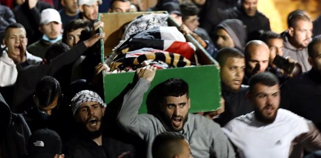 Ratusan Orang Hadiri Pemakaman Iyad Khayri, Pria Palestina Yang Ditembak Mati Polisi Israel
