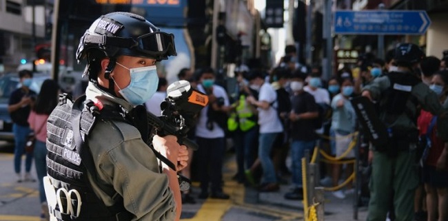 Protes Damai Anti UU Keamanan Nasional Hong Kong Dibalas Polisi Dengan Semprotan Merica