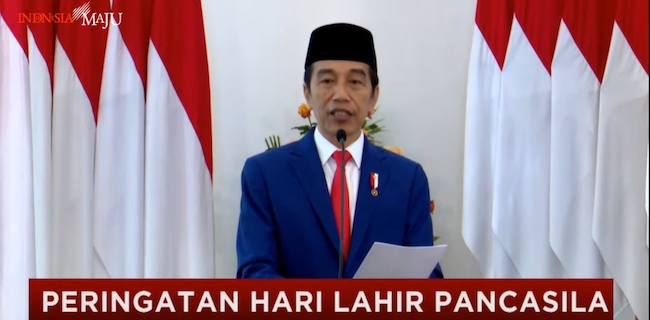 Jokowi: Layani Masyarakat Tanpa Beda-bedakan SARA<i>!</i>