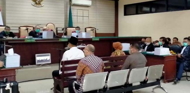 Saiful Ilah Tolak Saksi Yang Diajukan Jaksa KPK, Hakim Tunda Sidang Suap Bupati Non Aktif Sidoarjo