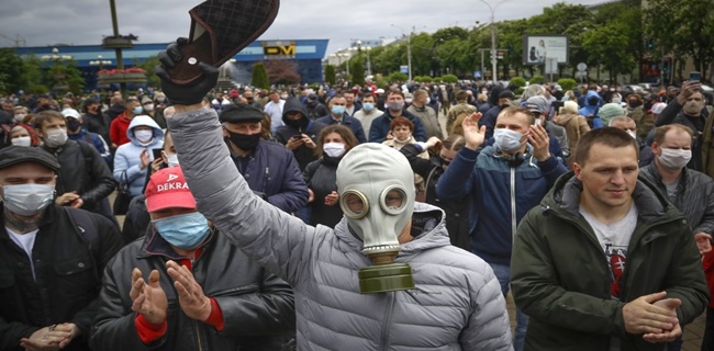 Demonstrasi Berpeluang Memicu Penyebaran Virus, Tetapi Penggunaan Masker Di Tengah Demo Bisa Disalahgunakan