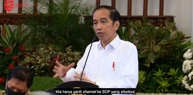 Jokowi Ngeluh Lagi, Ketua ProDEM: Mundurlah Kalau Sudah Tidak Kompatibel Lagi<i>!</i>