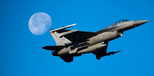 F-16 Milik Angkatan Udara AS Jatuh Di New Mexico, Pilot Berhasil Selamat