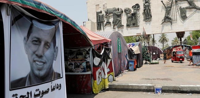 Kunjungan Duka PM Irak Kepada Keluarga Hisham Al Hashimi: Jangan Menangis, Ayahmu Seorang Pahlawan