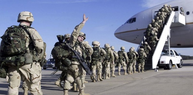 Pesawat Militer Kanada Dalam Misi NATO Putar Balik Setelah Diinformasikan Tentaranya Terkena Covid-19