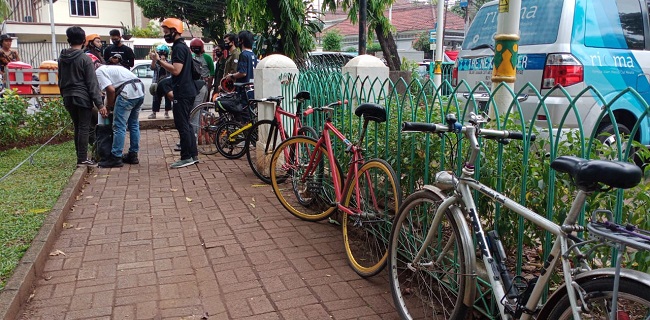 Para Pesepeda Bersiap Gowes Ke Istana Dan DPR Untuk Tolak Omnibus Law