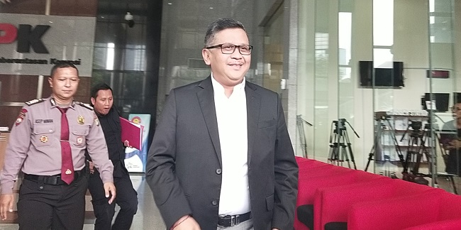 Sindir Akhyar Nasution, Sekjen PDIP: Yang Tidak Taat Asas Silakan Keluar
