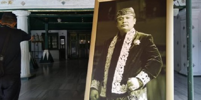 Sultan Sepuh XIV Keraton Cirebon PRA Arief Natadiningrat Meninggal Dunia