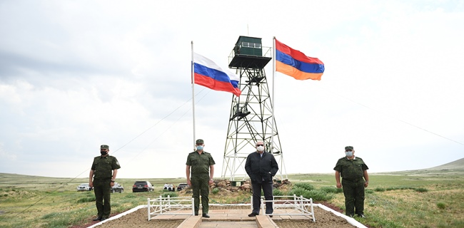 Presiden Armen Sarkissian Kunjungi Perbatasan Armenia-Turki Pastikan Kondisi Dan Kegiatan Operasional