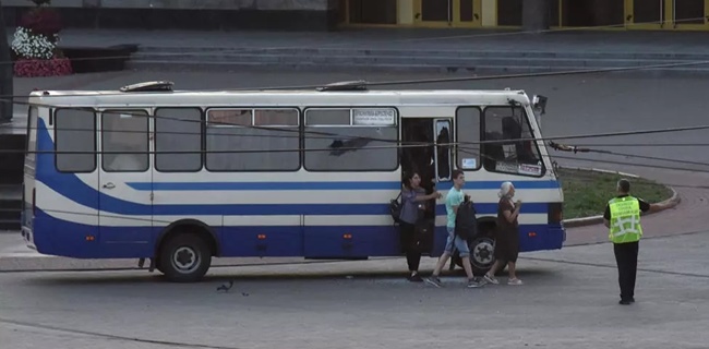 Penyanderaan Mengerikan Bus Ukraina Berakhir, Presiden Zelensky Kabulkan Permohonan Unik Pelaku