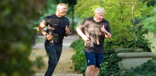 Trauma Virus Corona, Boris Johnson Sewa Pelatih Terkenal Untuk Bantu Jaga Stamina Dan Turunkan Berat Badan