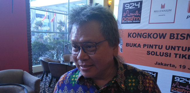 Beda Dengan Erick Thohir, Alvin Lie Banjir Pujian Netizen Karena Jadi Relawan Uji Vaksin Corona
