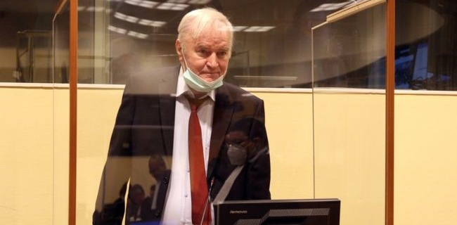 Sang 'Penjagal Bosnia' Ratko Mladic Hadiri Sidang Banding Di Pengadilan Den Haag