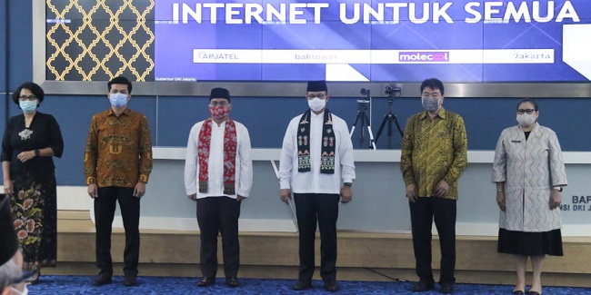 Untuk Warga Jakarta, Anies Beri Akses Internet Gratis Melalui JakWIFI