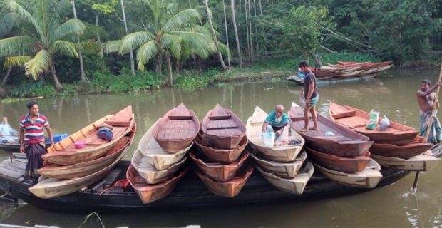 Jelang Musim Penghujan, Ribuan Warga Bangladesh Berbondong-bondong Beli Perahu