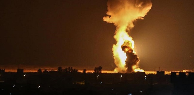 Balas Kiriman Balon Peledak Hamas, Israel Serang Jalur Gaza