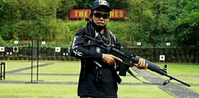 Dikawal Marinir Selama Di Lampung, UAS Sempat Jajal Latihan Menembak