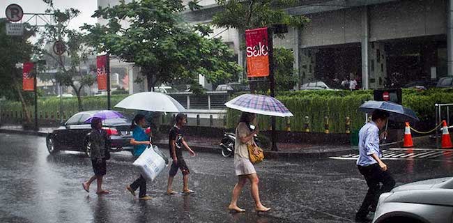 Prakiraan Cuaca, DKI Akan Diguyur Hujan Ringan Hari Ini