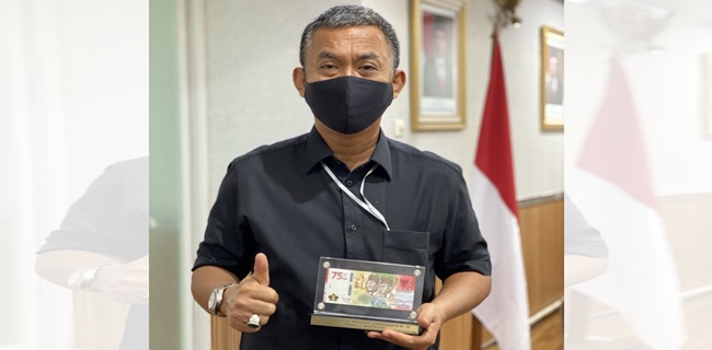 Lewat Media Sosial, Ketua DPRD DKI Pamer Uang Peringatan Kemerdekaan 75 Ribu
