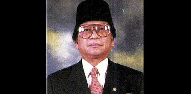 Menpora Era Presiden Soeharto Abdul Gafur Tutup Usia
