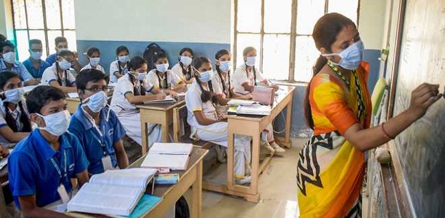 89 Ribu Kasus Covid-19 Dalam Sehari Tak Hentikan India Untuk Buka Kembali Sekolah