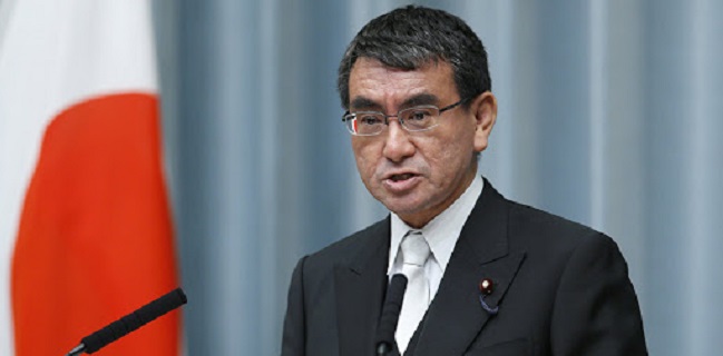Mundur Dari Bursa Pencalonan PM Jepang, Menhan Taro Kono Dukung Yoshihide Suga