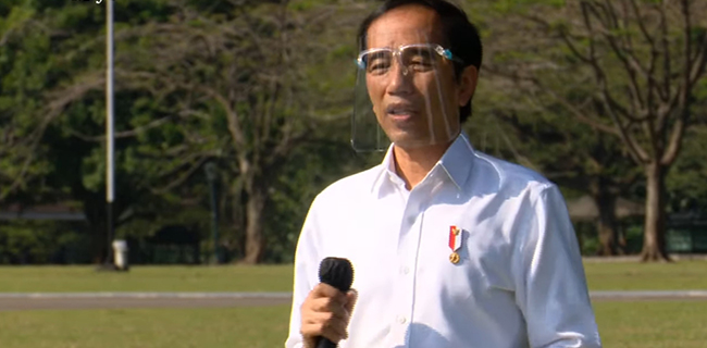 Pedagang Asongan Mengeluh Pendapatan Menurun, Jokowi: <i>Wong</i> Negara Aja Defisit Kok