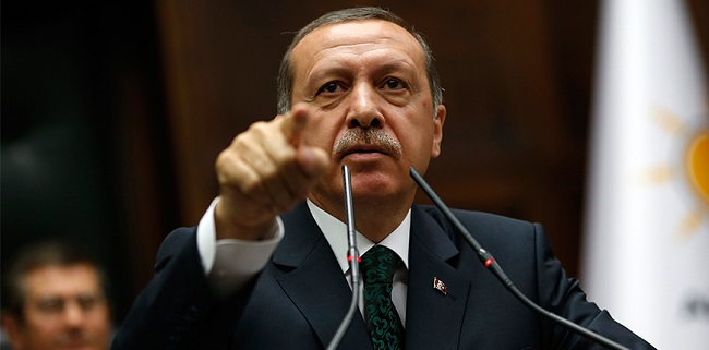 Erdogan Kepada Macron: Jangan Main-main Dengan Orang Turki<i>!</i>