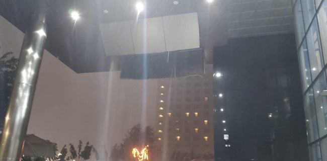 Plafon Gedung KPK Jebol Usai Diguyur Hujan Deras