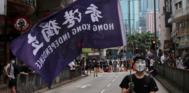 Puluhan Orang Hong Kong Mengirimkan Kartu Pos Untuk Keluarganya Yang Ditahan China