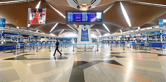 Imbas Aturan Larangan Masuk Baru, 200 Warga Malaysia Terjebak Di Bandara