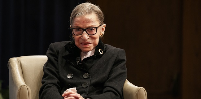 Trump-Biden Ribut Pengganti Ruth Ginsburg, Seberapa Penting Kursi Hakim Agung AS?