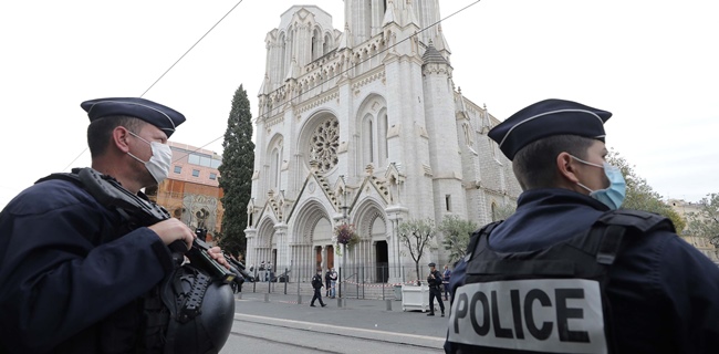 Paus Fransiskus Berdoa Untuk Korban Serangan Di Nice: Semoga Rakyat Prancis Yang Tercinta Dapat Bereaksi Dengan Kebaikan