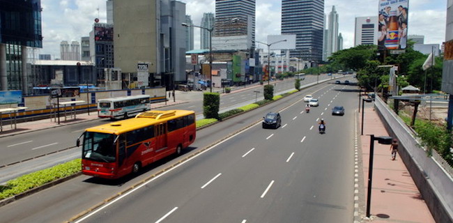 Buruh Dan Mahasiswa Gelar Aksi, Operasional Bus Transjakarta Dimodifikasi